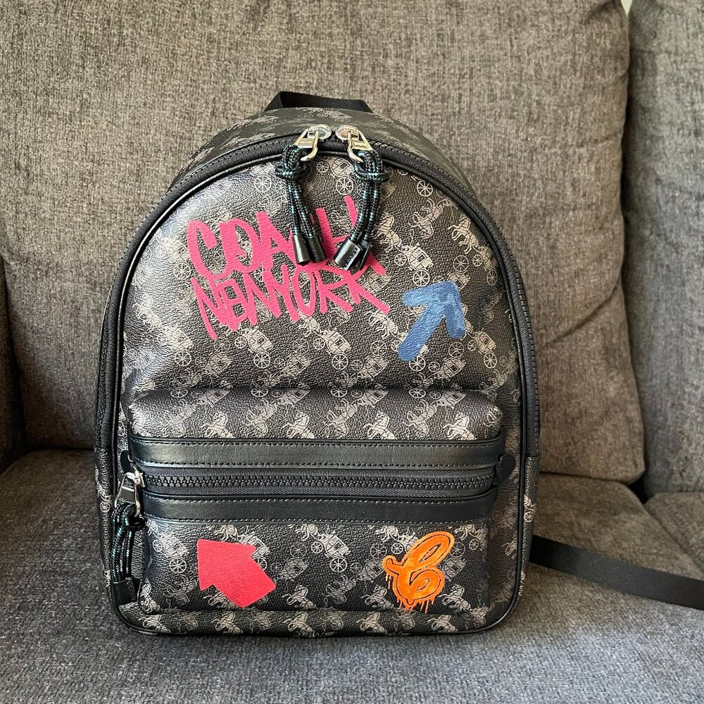 Coach Vale Medium Charlie Backpack Horse and Carriage Print 84225 NWT